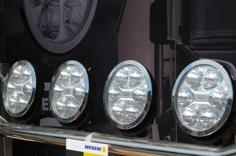 Wesem Fervor LED Extraljus 2400lm – Floodljus & X-positionsljus - Bilupplysningen