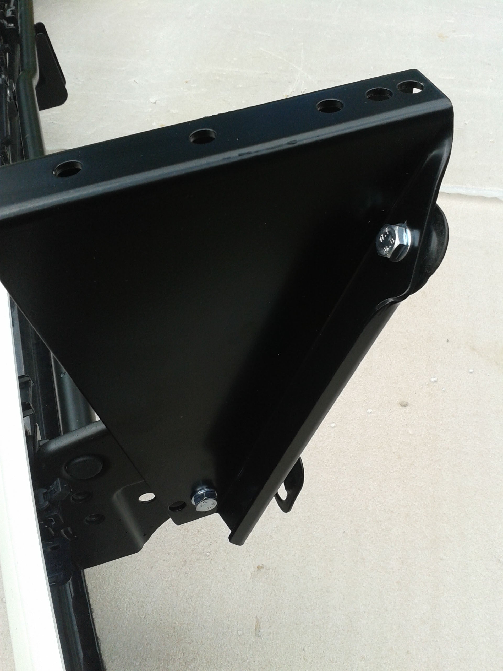 Fäste varningsljusramp Scania N-hytt - Bilupplysningen