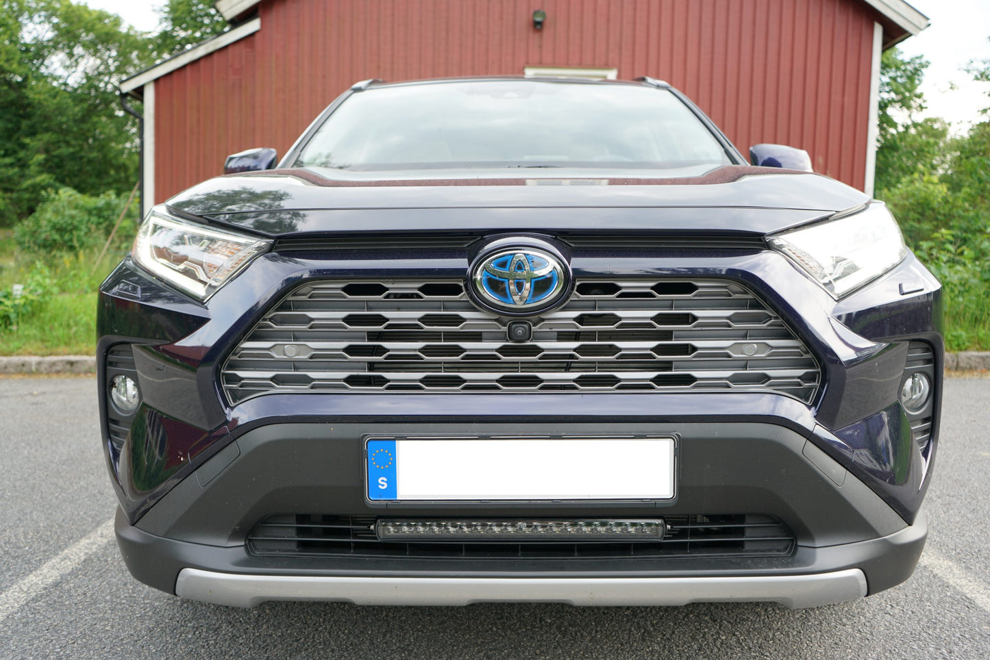 Modellanpassat fäste för 20 tum LED-ramp - Toyota RAV 4 - Bilupplysningen