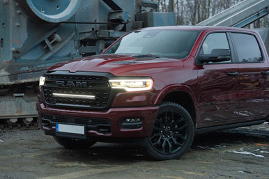 Modellanpassat fäste för Ram 1500 Limited / Laramie, övre grill, Ramer 2.0 - - Bild 4