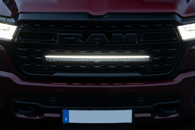 Modellanpassat fäste för Ram 1500 Limited / Laramie, övre grill, Ramer 2.0 - - Bild 3