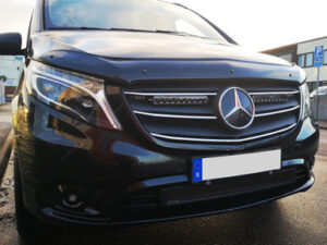 Modellanpassat fäste för 2st 10tum LEDramper Mercedes Vito fr 2015
