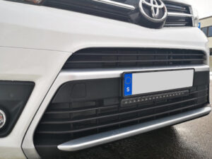 Modellanpassat fäste för 20tum LEDramp Proace/Expert/Jumpy fr 2020